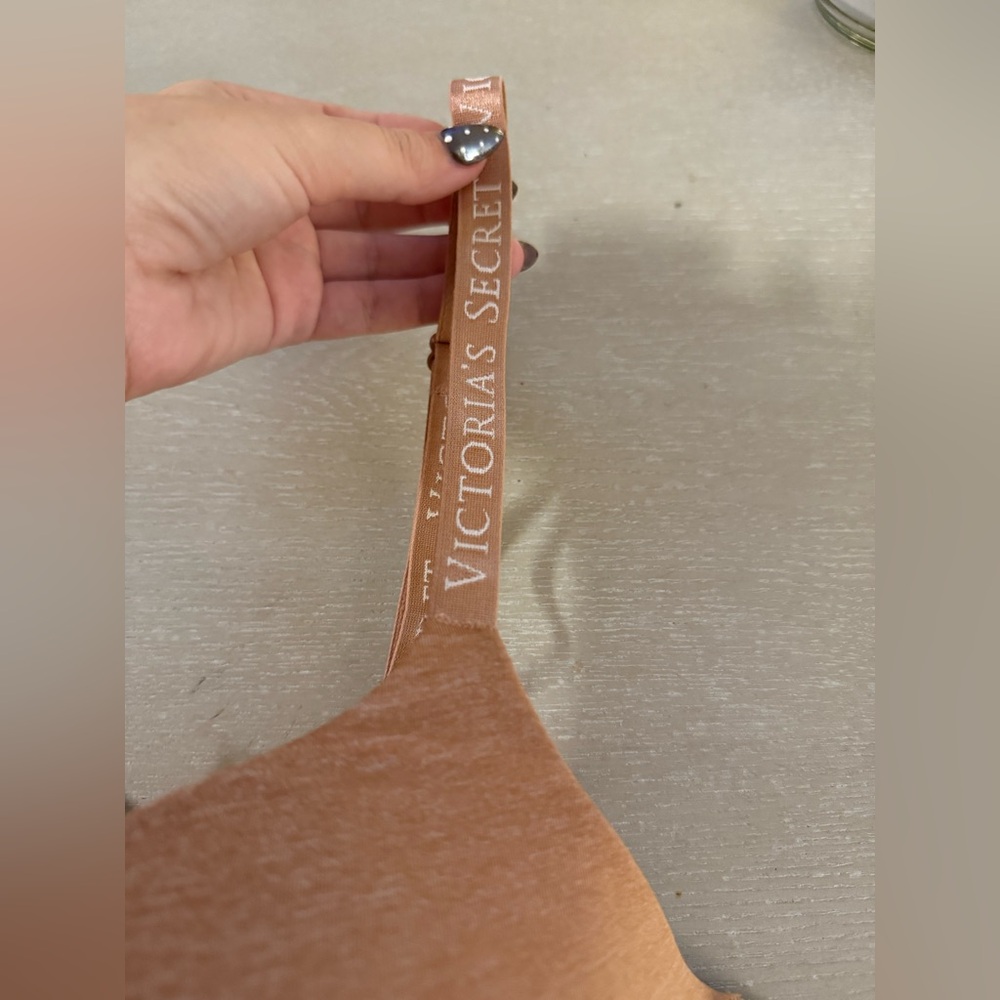 Victoria's Secret Brown Bra - Picture 3 of 5